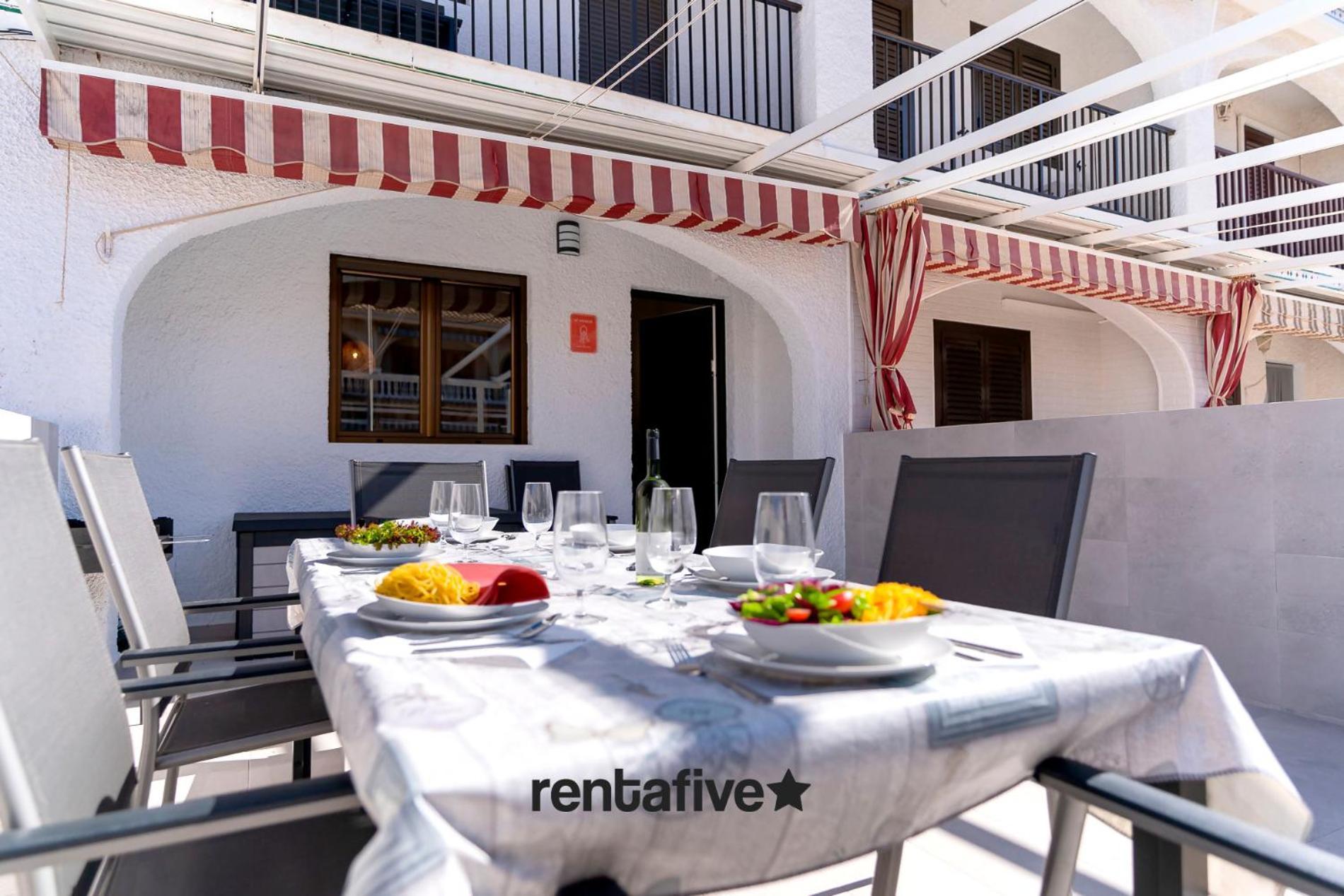 サンタ・ポラ Rentafive Gran Casa Reformada Terrazaヴィラ エクステリア 写真
