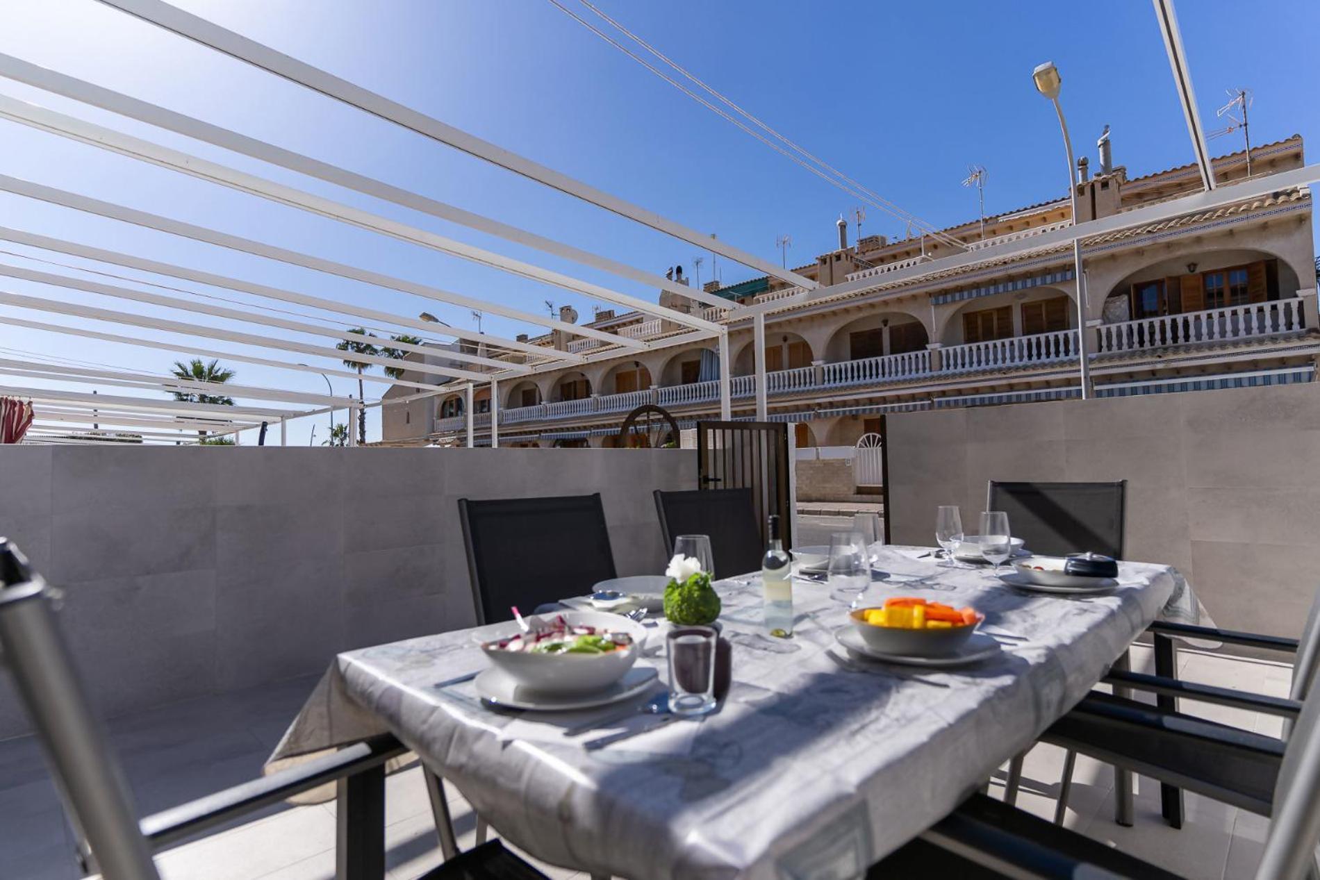サンタ・ポラ Rentafive Gran Casa Reformada Terrazaヴィラ エクステリア 写真