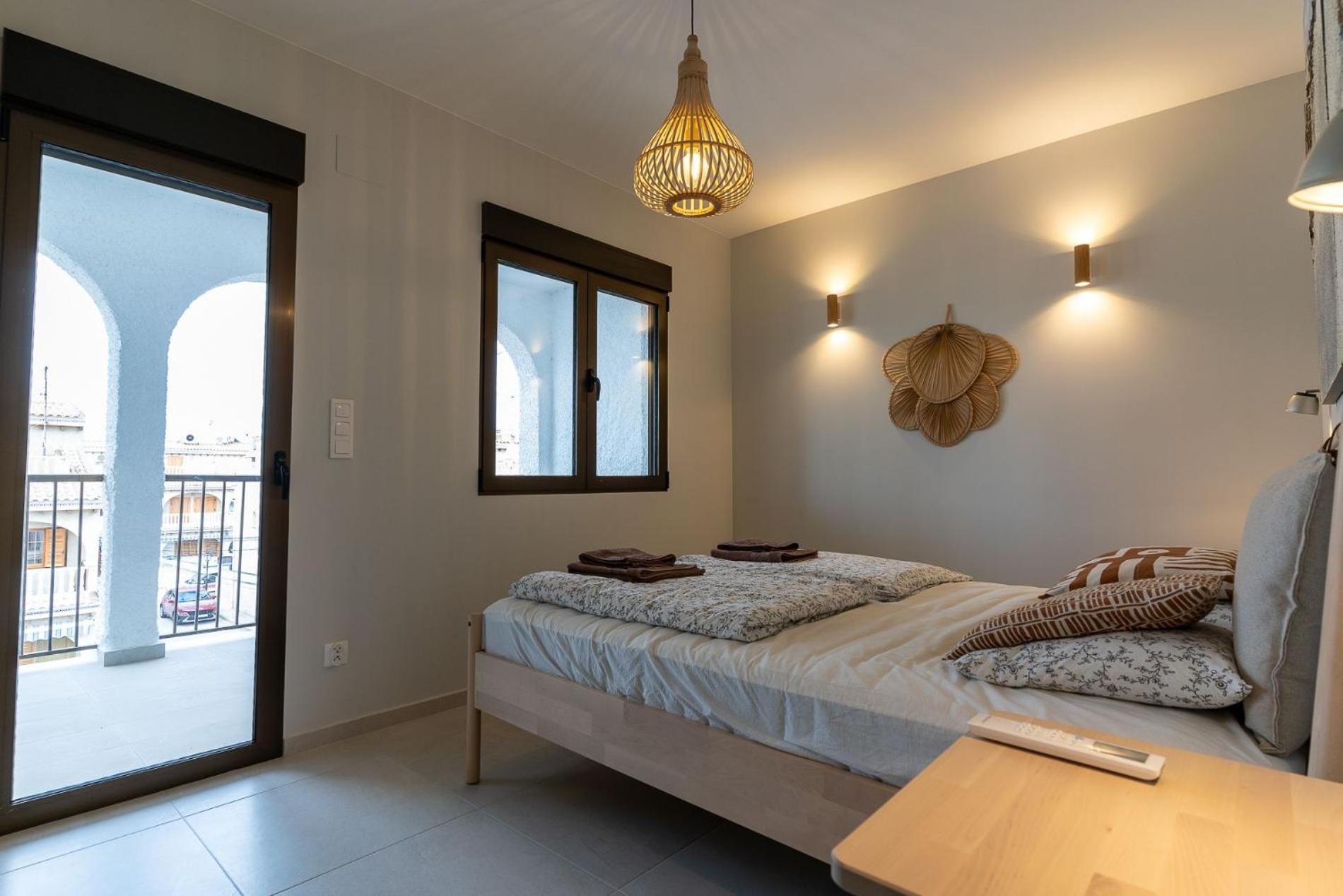 サンタ・ポラ Rentafive Gran Casa Reformada Terrazaヴィラ エクステリア 写真